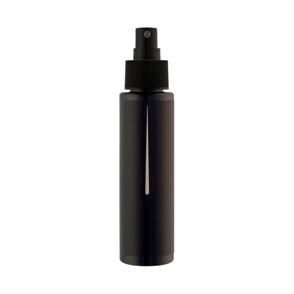 Med denne spray får du en væsentlig forbedret holdbarhed på din makeup. Setting spray er uundværlig. Somé hair and makeup art, Horsens