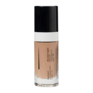 Wonderlight Serum foundation til moden hud. Du får masser af fugt og en smuk glød uden at virke unaturlig i huden. Forhandles hos Somé hair and makeup art. Et makeup produkt fra Radiant professional