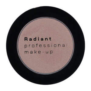 Mat brun øjenskygge fra Radiant, forhandles hos Somé hair and makeup art