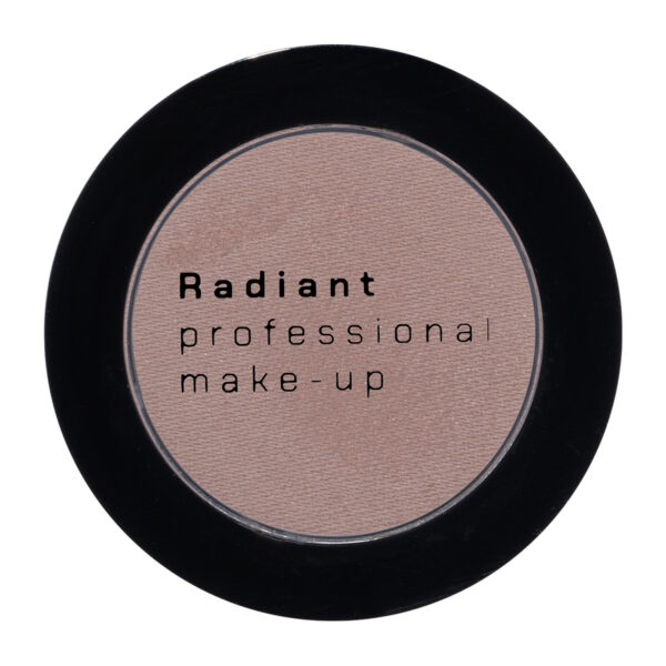 Mat brun øjenskygge fra Radiant, forhandles hos Somé hair and makeup art