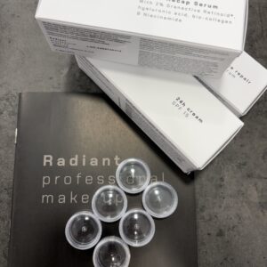 Prøv den lækre hudpleje fra Radiant inden du bestille full size. Standard test pakke giver dig de 6 mest populære cremer. Sender i DK og afhentning til 0 kr. på Kongensgade i Horsens hos Somé hair and makeup art